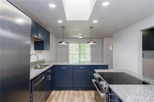 925 Spruce Drive, Springfield, OH 45504