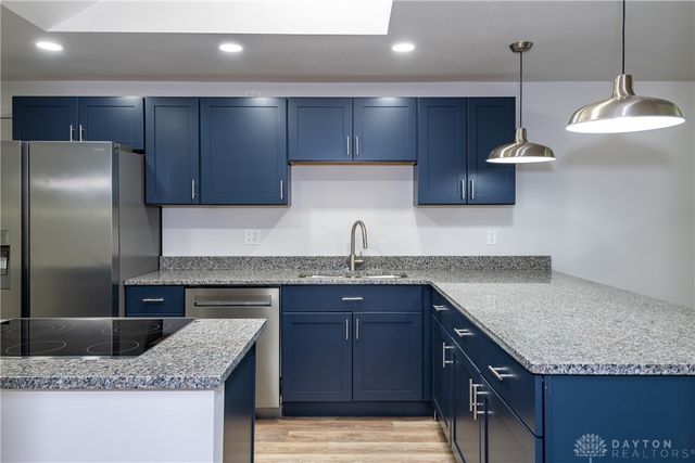 925 Spruce Drive, Springfield, OH 45504