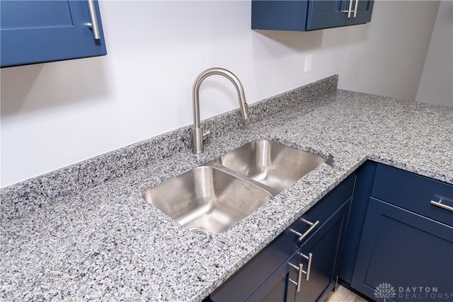 925 Spruce Drive, Springfield, OH 45504