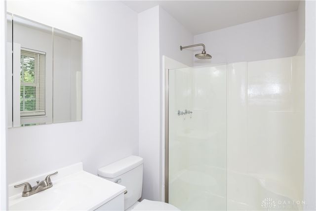 925 Spruce Drive, Springfield, OH 45504