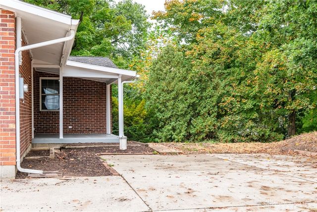 925 Spruce Drive, Springfield, OH 45504