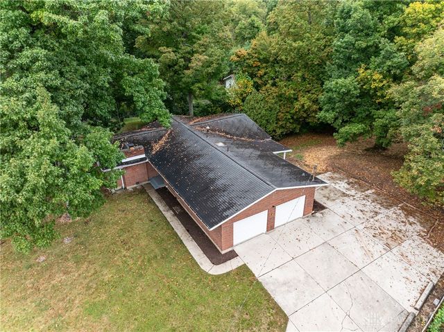 925 Spruce Drive, Springfield, OH 45504