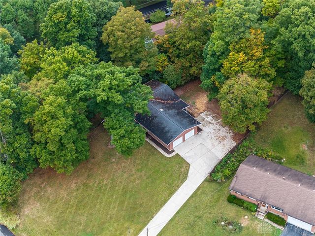925 Spruce Drive, Springfield, OH 45504