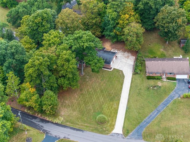 925 Spruce Drive, Springfield, OH 45504