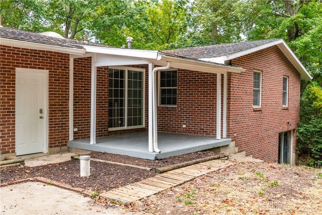 925 Spruce Drive, Springfield, OH 45504