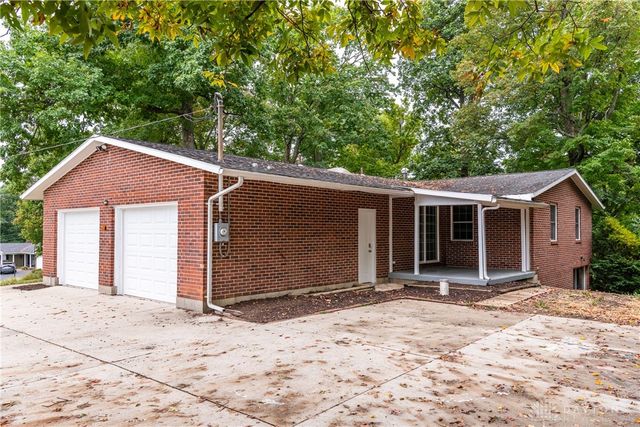 925 Spruce Drive, Springfield, OH 45504