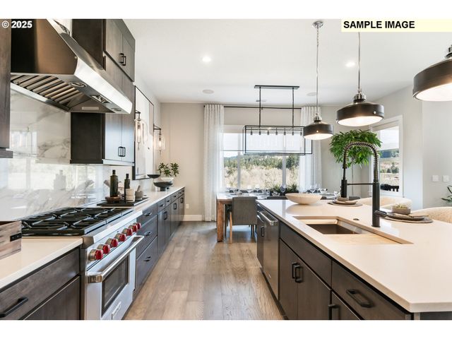 540 N Y St, Washougal, WA 98671