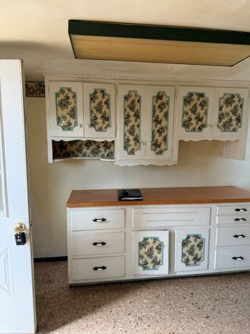 1015 Cascade Rd, Monaca, PA 15061