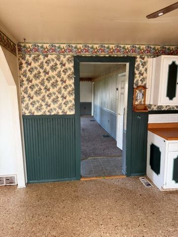 1015 Cascade Rd, Monaca, PA 15061