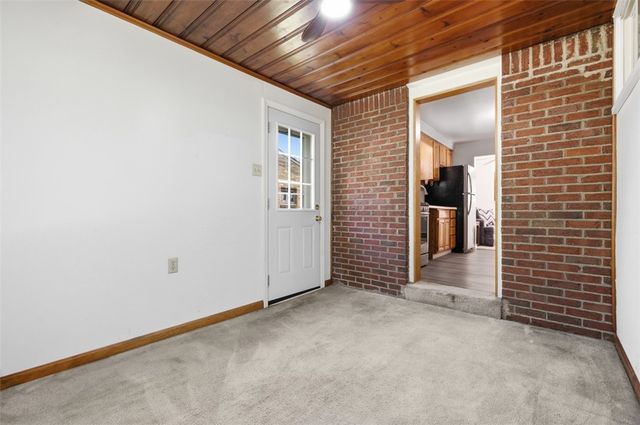 5256 Colewood Dr, Baldwin Boro, PA 15236