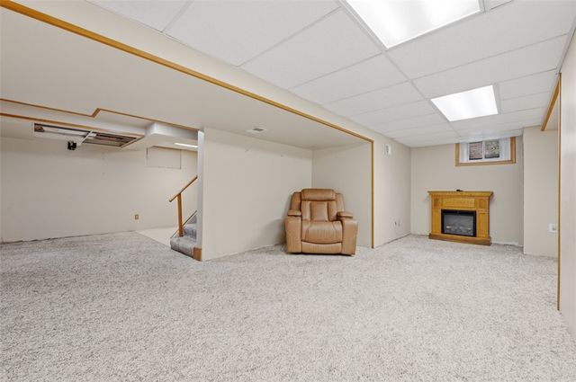 5256 Colewood Dr, Baldwin Boro, PA 15236