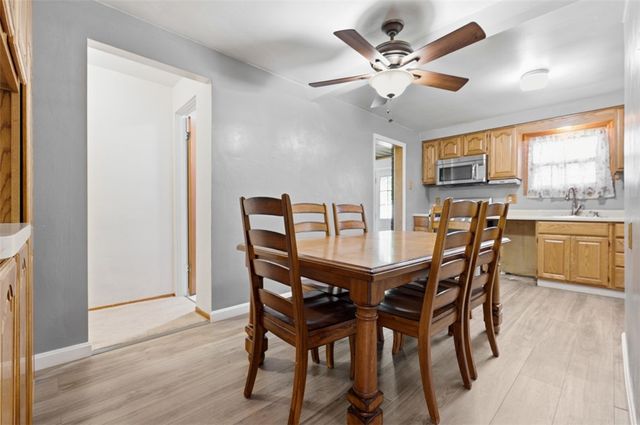 5256 Colewood Dr, Baldwin Boro, PA 15236