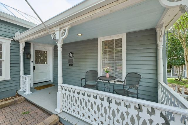 4925 Main Street, Chappell Hill, TX 77426