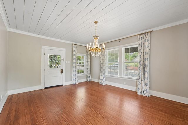 4925 Main Street, Chappell Hill, TX 77426