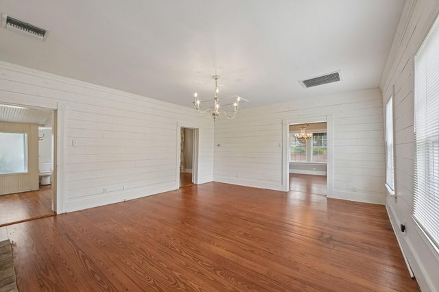 4925 Main Street, Chappell Hill, TX 77426