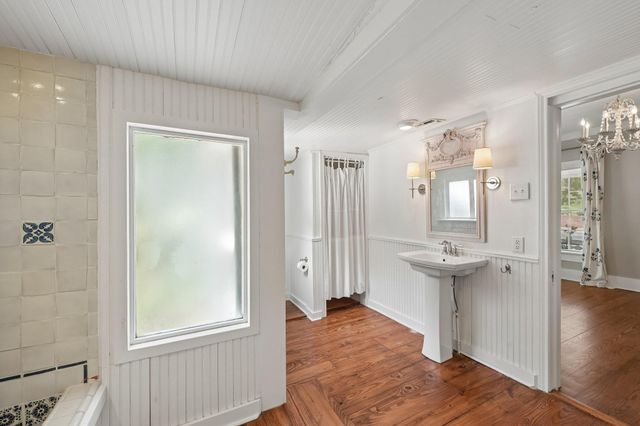 4925 Main Street, Chappell Hill, TX 77426
