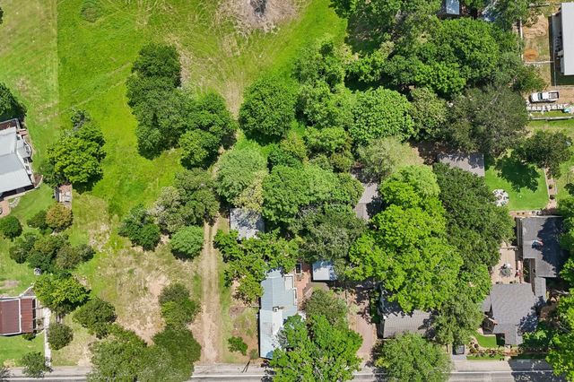 4925 Main Street, Chappell Hill, TX 77426