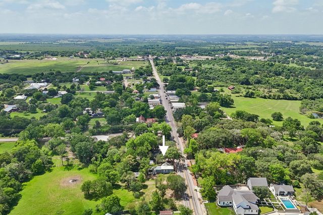 4925 Main Street, Chappell Hill, TX 77426