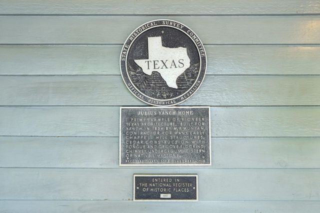 4925 Main Street, Chappell Hill, TX 77426
