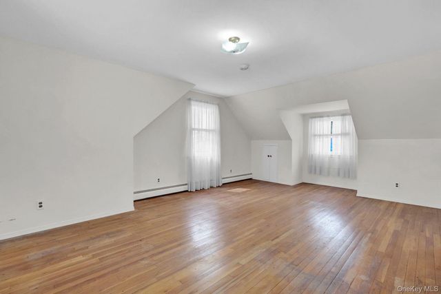 2 Jackson Avenue, Massapequa Park, NY 11762