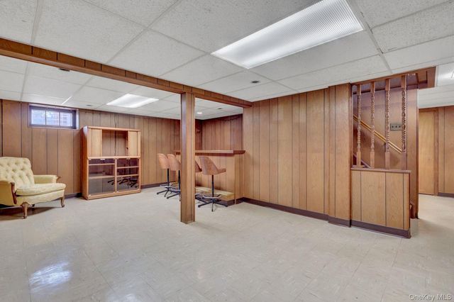 2 Jackson Avenue, Massapequa Park, NY 11762