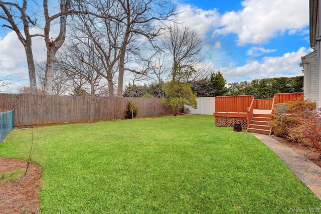 2 Jackson Avenue, Massapequa Park, NY 11762