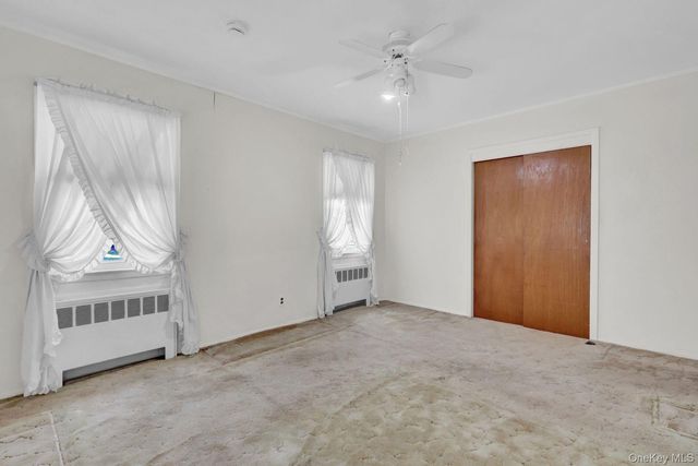 2 Jackson Avenue, Massapequa Park, NY 11762