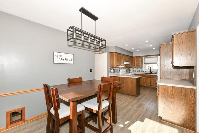 1143 Rainbow COURT, Mukwonago, WI 53149