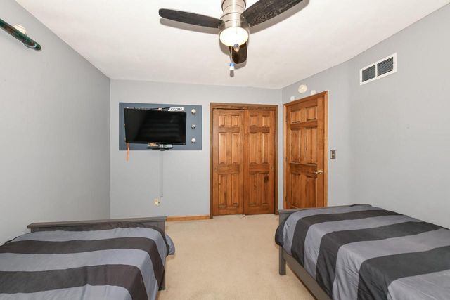 1143 Rainbow COURT, Mukwonago, WI 53149