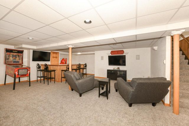 1143 Rainbow COURT, Mukwonago, WI 53149