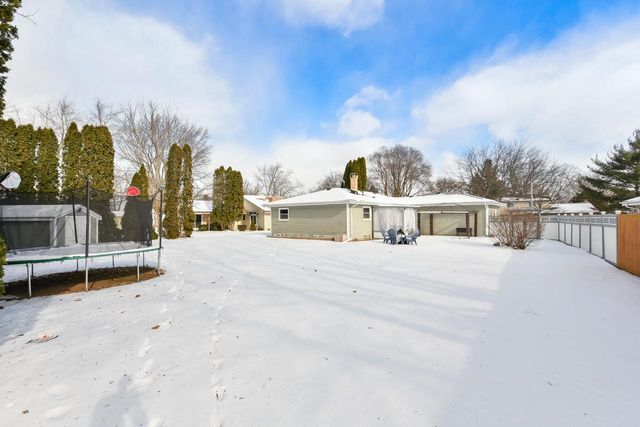1143 Rainbow COURT, Mukwonago, WI 53149
