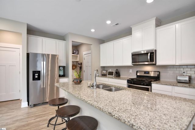 126 Walking Stick Way, Pelzer, SC 29669