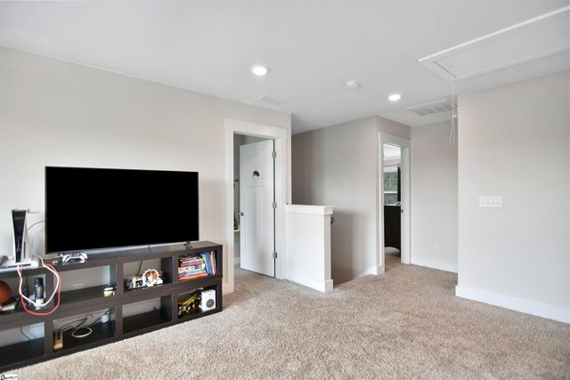 126 Walking Stick Way, Pelzer, SC 29669