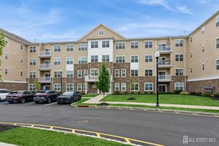 727 Lorhan Drive, Piscataway, NJ 08854