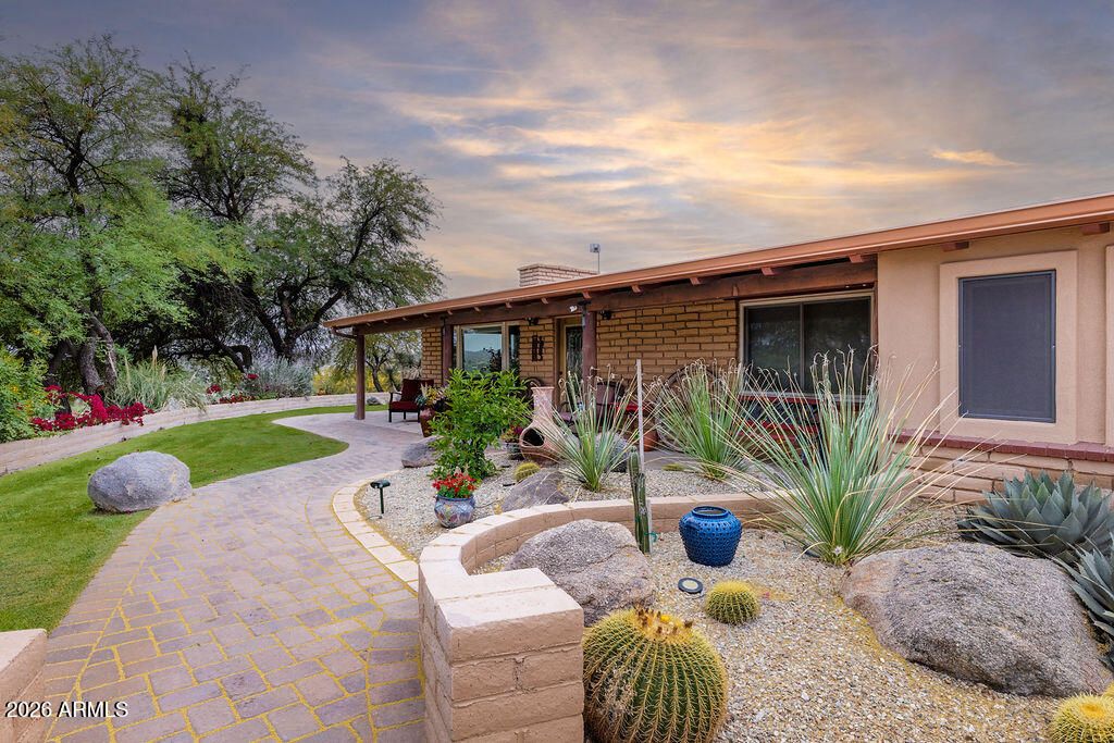 1305 JACK BURDEN Road, Wickenburg, AZ 85390 — photo 2