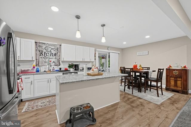 891 WILLOW WAY, Atco, NJ 08004