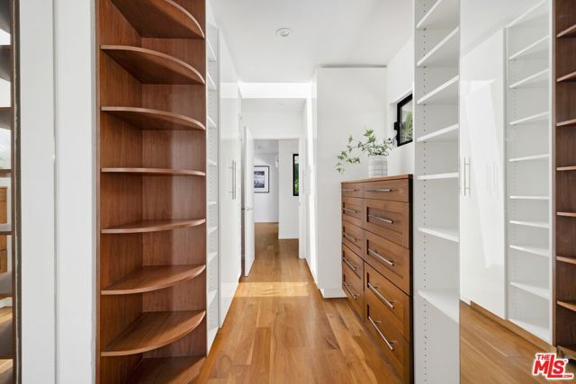 2110 Westridge Road, Los Angeles, CA 90049