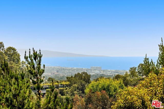 2110 Westridge Road, Los Angeles, CA 90049