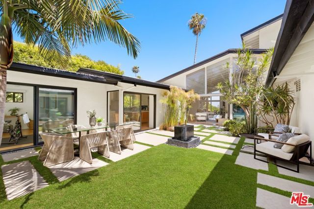 2110 Westridge Road, Los Angeles, CA 90049