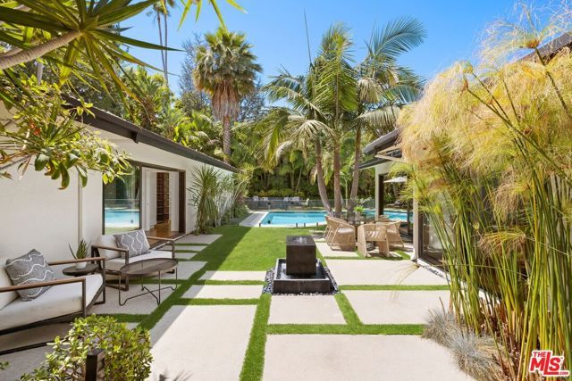 2110 Westridge Road, Los Angeles, CA 90049