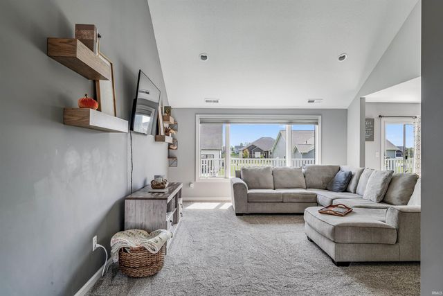 13035 Silk Tree Trail, Fort Wayne, IN 46814