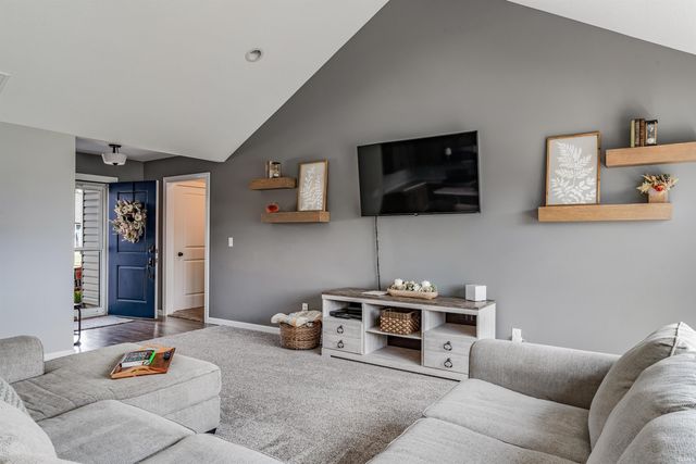 13035 Silk Tree Trail, Fort Wayne, IN 46814