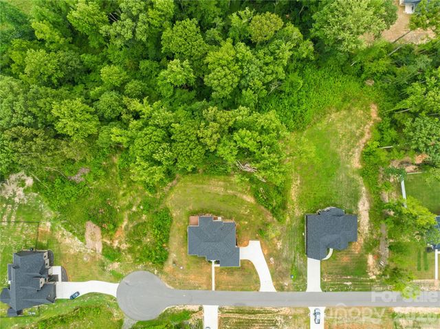 2004 Plain Field Drive, Bessemer City, NC 28016