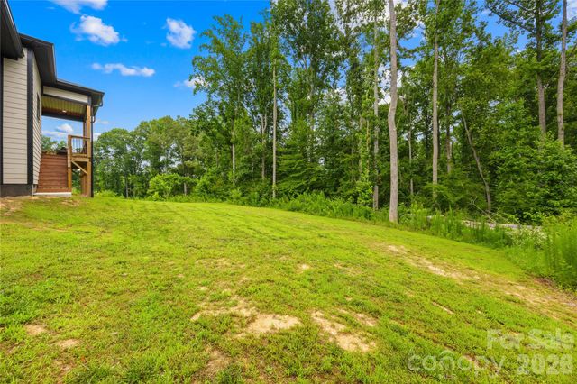 2004 Plain Field Drive, Bessemer City, NC 28016