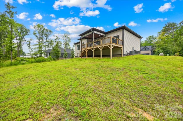 2004 Plain Field Drive, Bessemer City, NC 28016