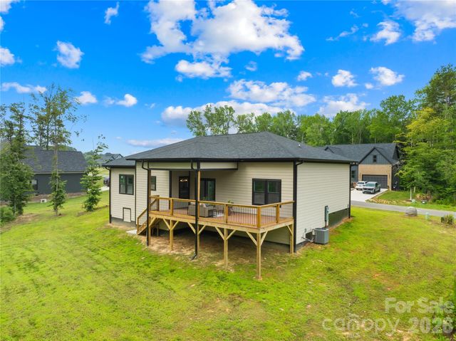 2004 Plain Field Drive, Bessemer City, NC 28016