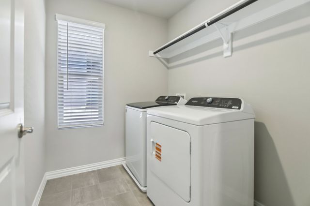 2704 Big Bend Mews, Corinth, TX 76209