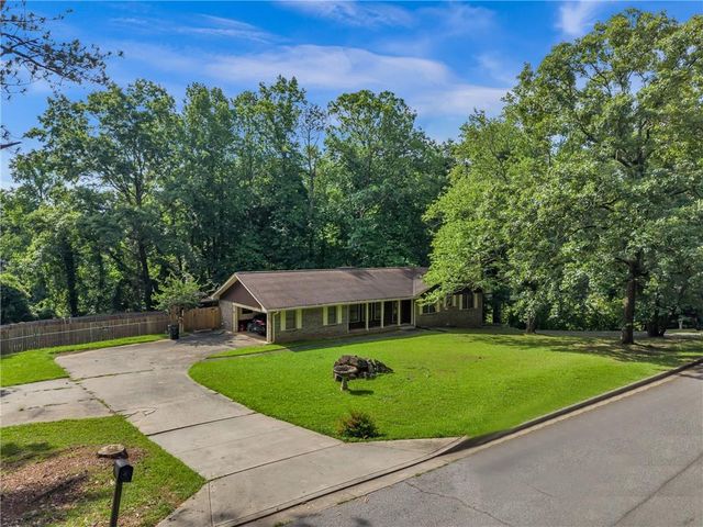 6238 Forrest Avenue, Union City, GA 30291