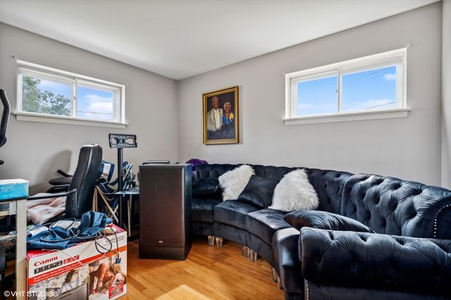 852 E 88th Place, Chicago, IL 60619