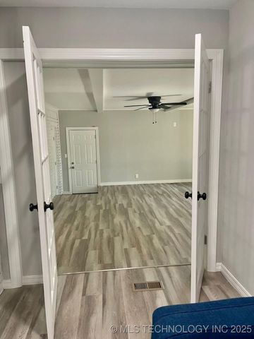 6030 E 52nd Place, Tulsa, OK 74135